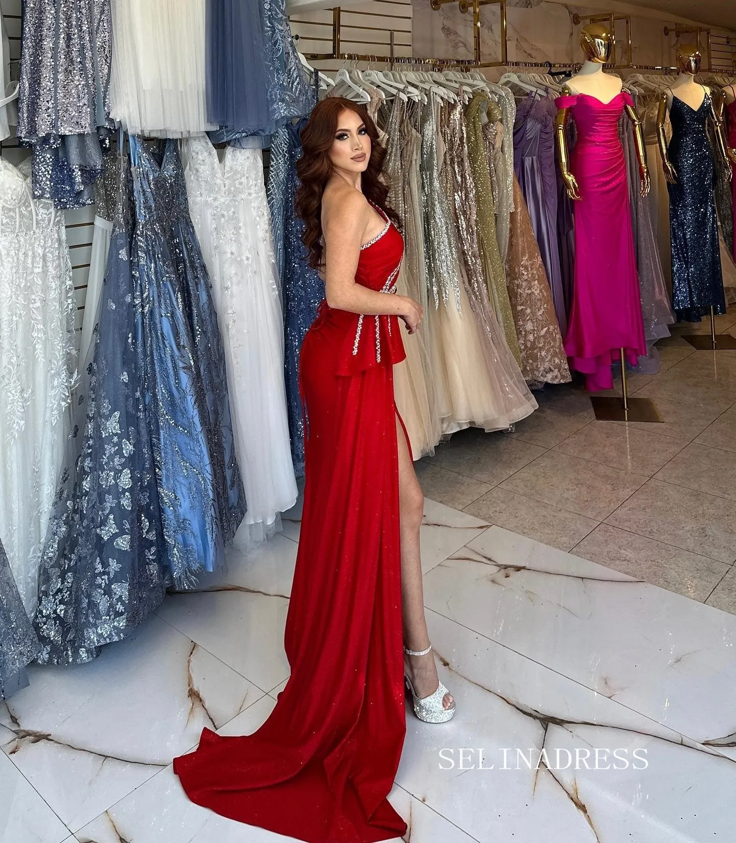 Chic Sheath/Column One Shoulder Red Long Prom Dresses Elegant Glitter Evening Dress sew03350