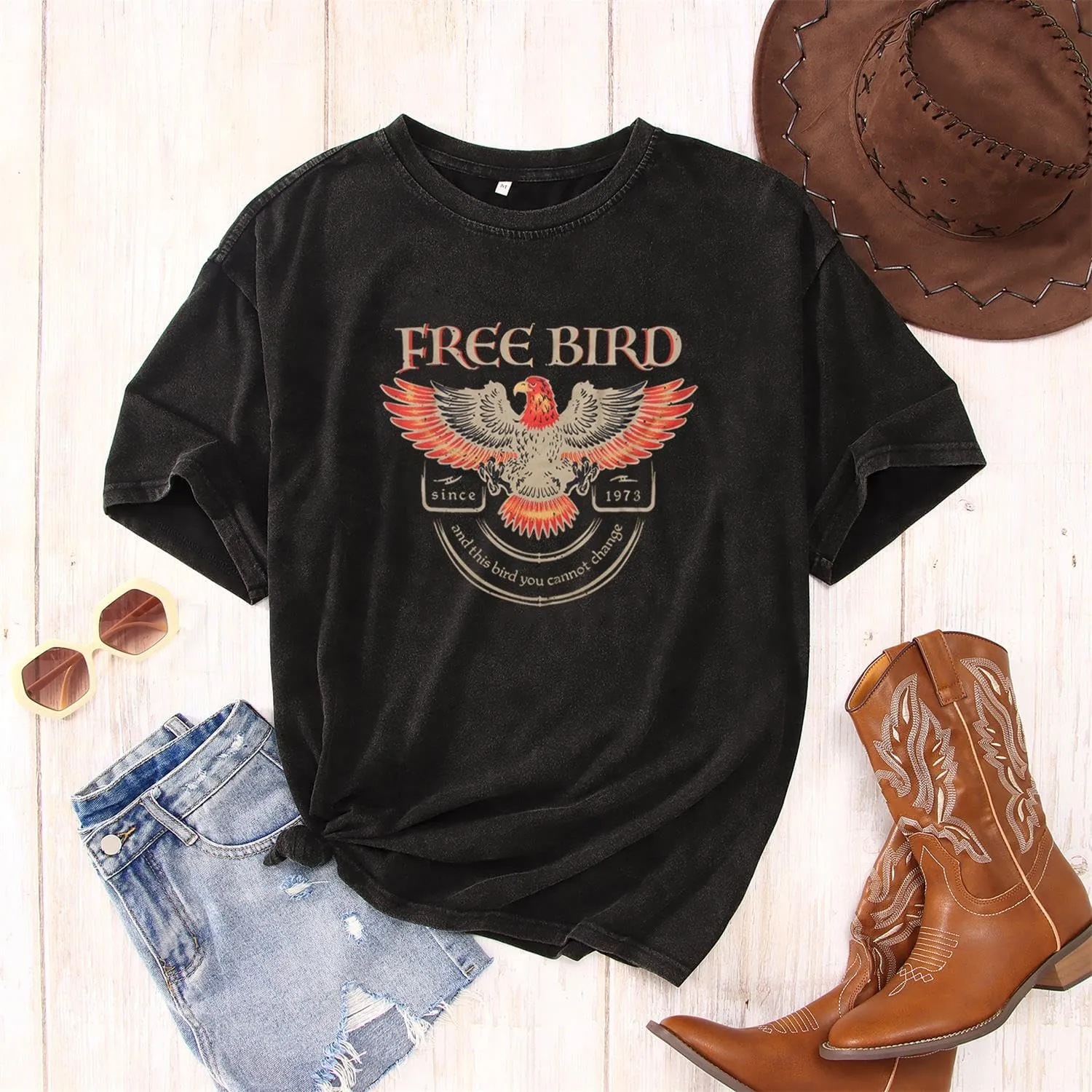 Vintage Rock Band Tshirts Women Retro Free Bird Western Graphic Tees Country Music Shirts Casual Short Sleeve Tops